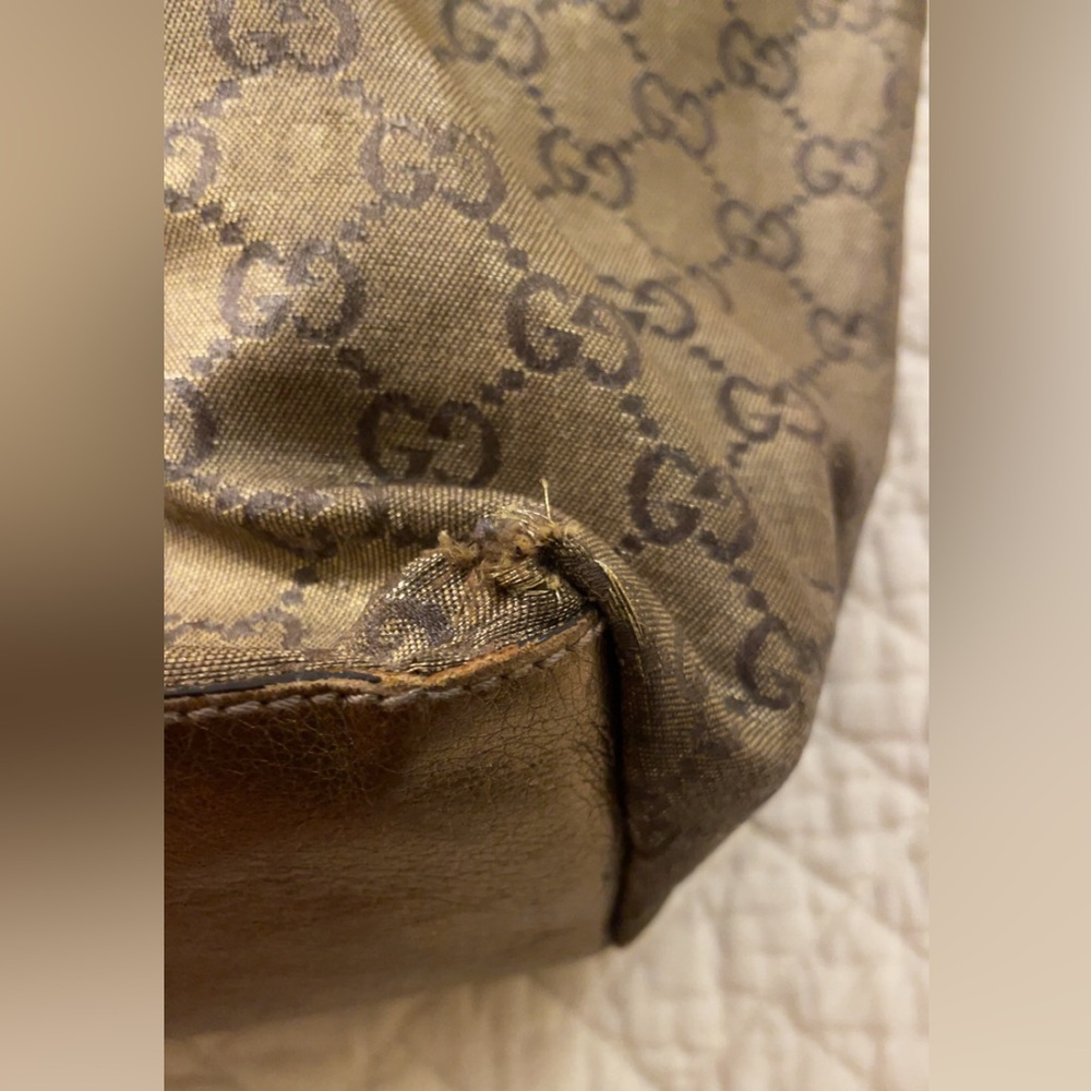 Gucci Metallic Gold Tote with GG Pattern - Picture 8 of 8